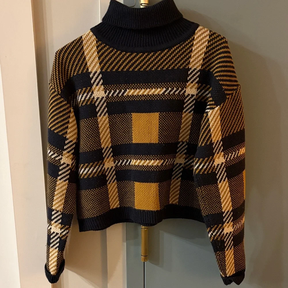 Moodie navy and Gold Plaid Turtleneck Sweater - Picture 3 of 3